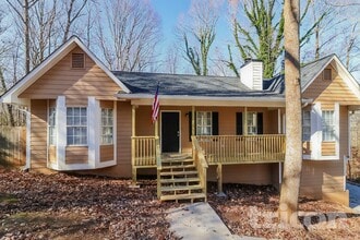 Building Photo - 128 Cliff Ct