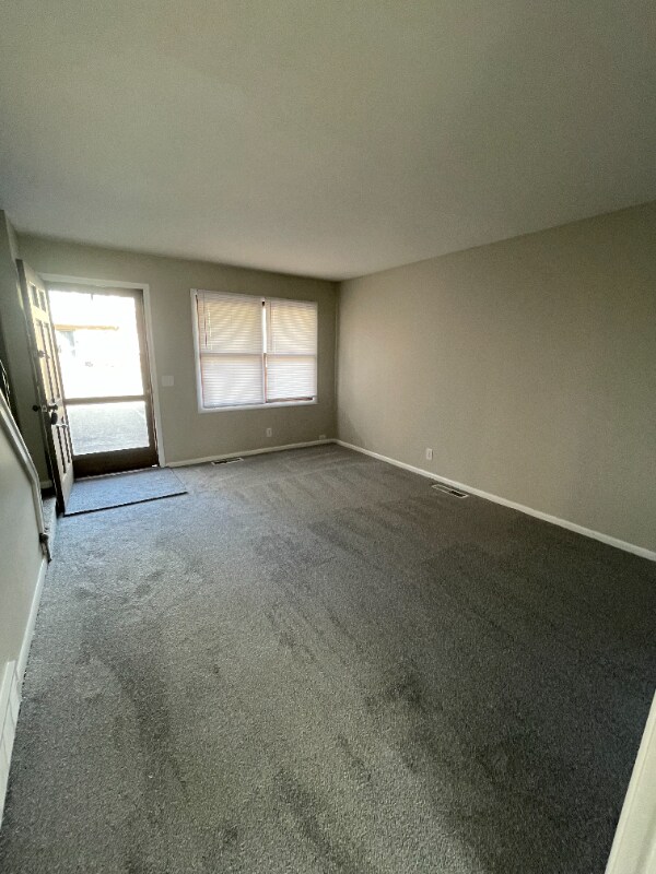 Foto del edificio - 343 Pershing Ave NE