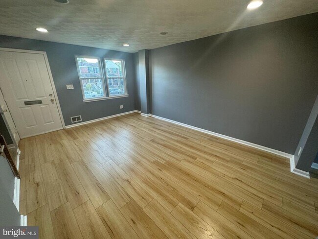Foto del edificio - 7306 Kirtley Rd