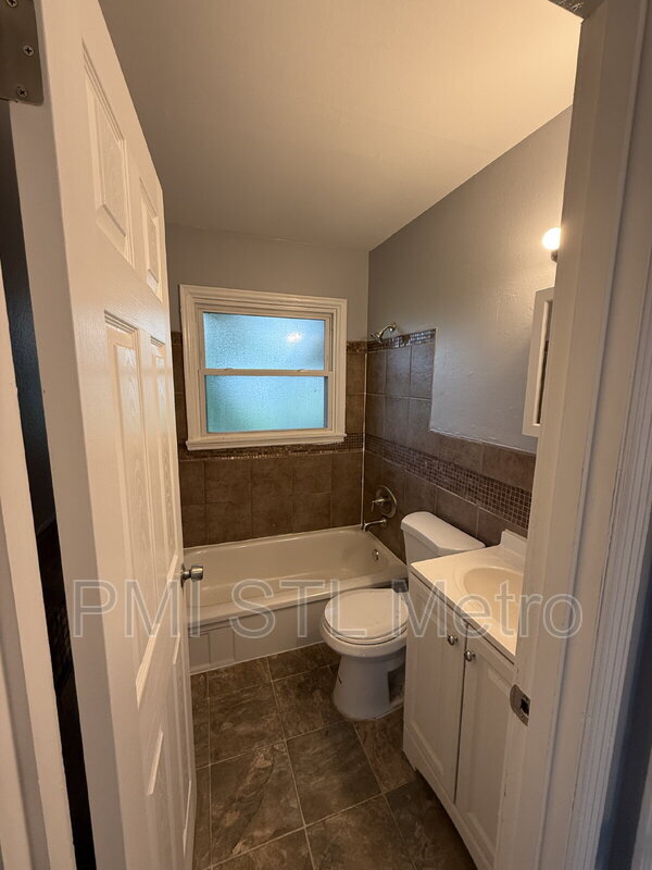 Photo - 10435 Balmoral Dr House