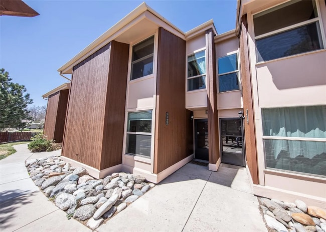 4433N Carefree