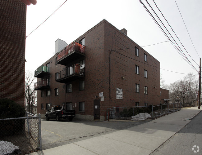 Building Photo - 86 Harvard St