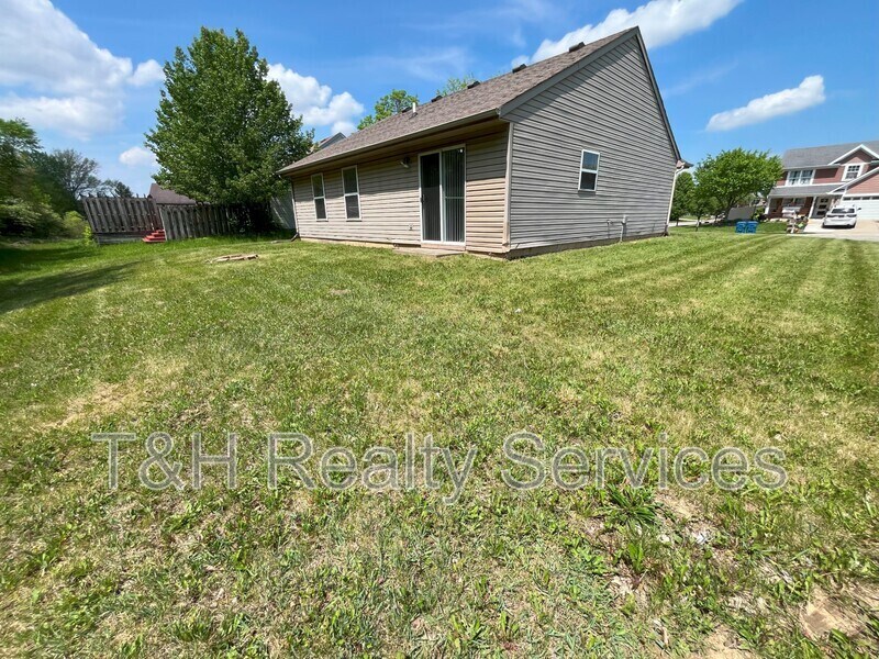 Primary Photo - 11331 Sweetleaf Dr