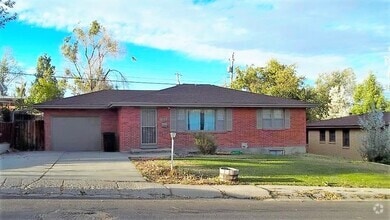 Building Photo - 1750 Mariposa Blvd