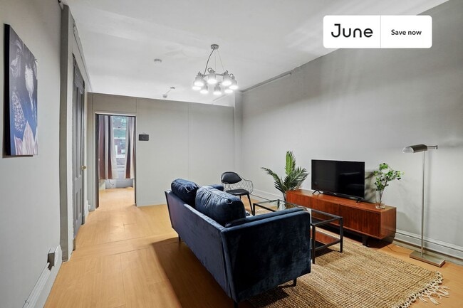Photo - 336 W 47th St Apartment