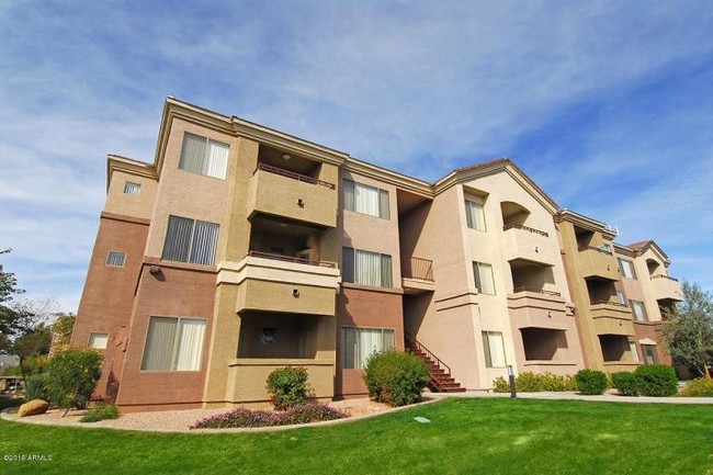 Building - 18416 N Cave Creek Rd
