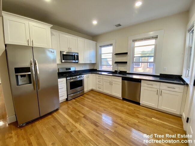 Photo - 177 School St Apartment