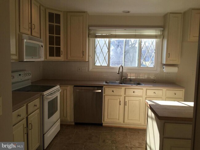 Foto del edificio - 9221 W Stayman Dr
