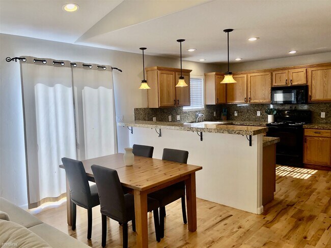 Foto del edificio - 3 br, 2 bath House - 203 West Ferruginous ...
