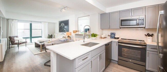 Building Photo - 30 Cambridge Park Dr. Unit 2141