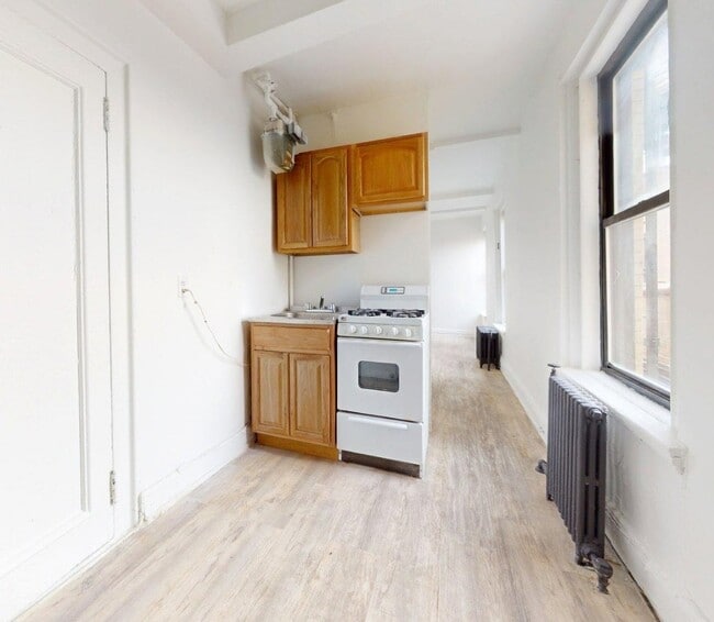 Photo - Edgecombe Avenue Apartment