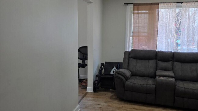 Foto del edificio - 20 Arrowhead Dr