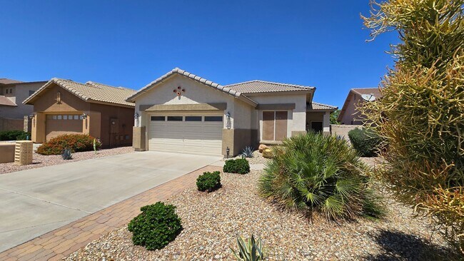Building Photo - Clean and Cozy home in desirable Palm Valley!