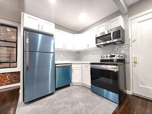 Primary Photo - 1 bedroom in BRONX NY 10462