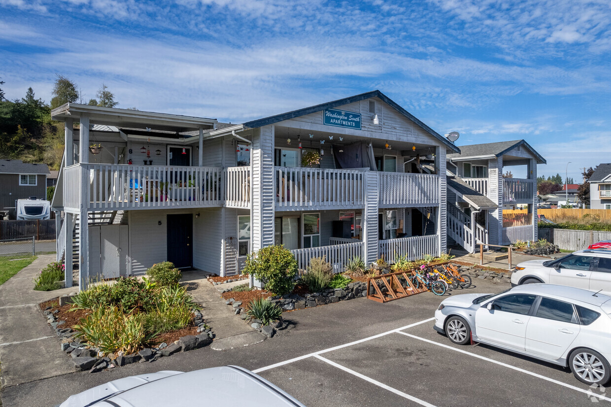 Exterior - Washington South Apartments