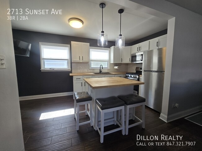 Foto del edificio - 2713 Sunset Ave