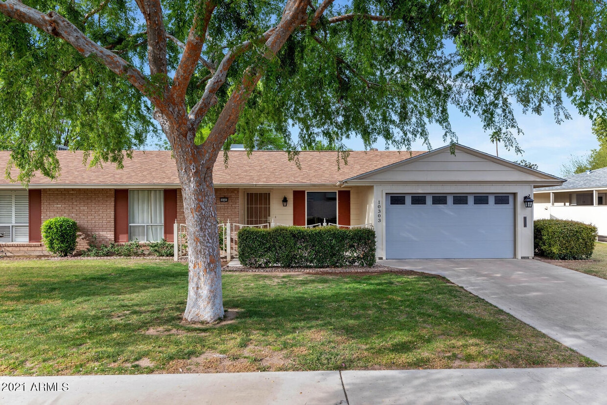 Primary Photo - 10303 W Prairie Hills Cir