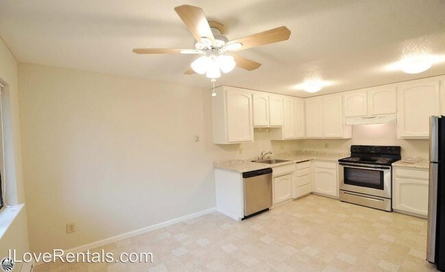 Building Photo - 24510 CA-108