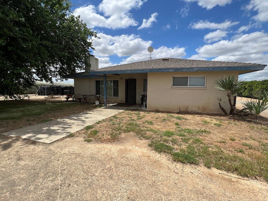 Primary Photo - Gated Country Home for rent