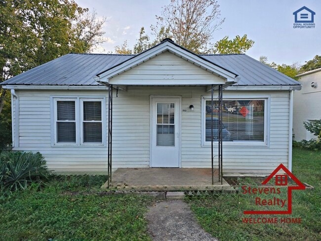 Building Photo - 115 E Jere Whitson Rd