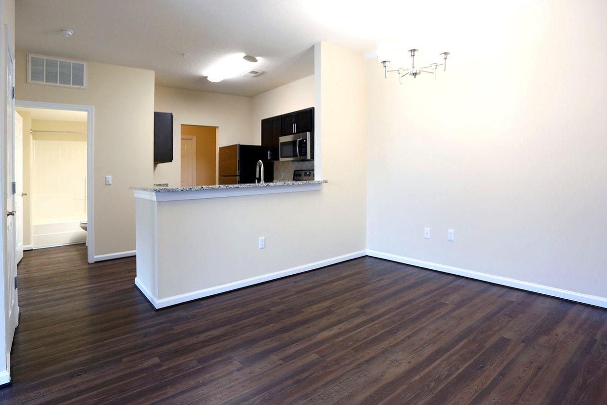 Photo - Monticello At Powhatan Apartments