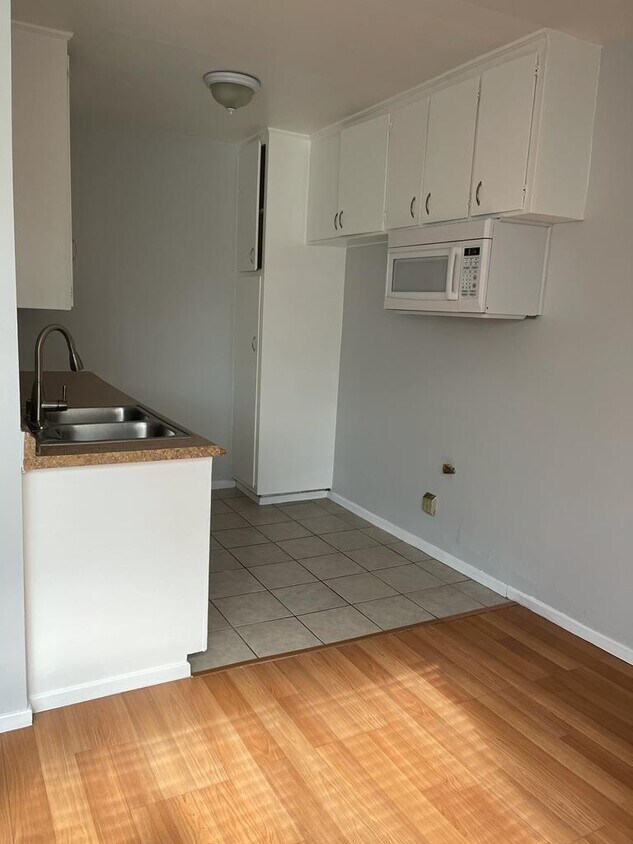 Foto principal - 117 S Hoover St