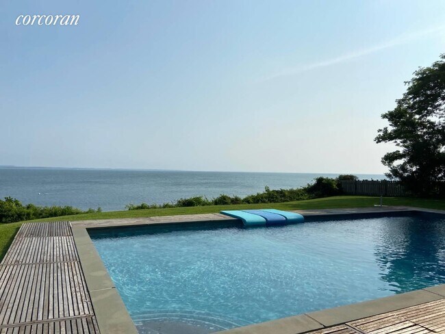 Building Photo - 121 Ram Island Dr