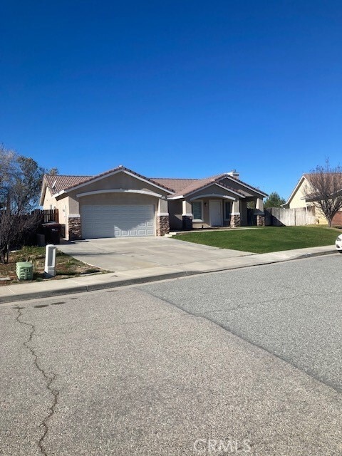 Primary Photo - 1237 Eucalyptus Dr