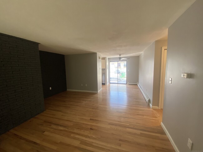 Building Photo - 845 Blackstone Vlg