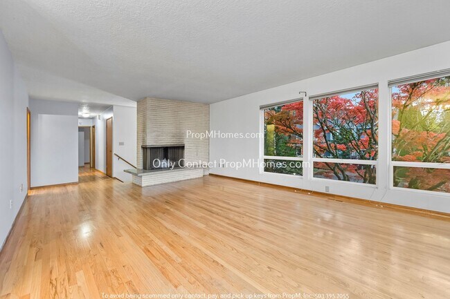 Foto del edificio - Wonderful Family Home Near Multnomah Villa...
