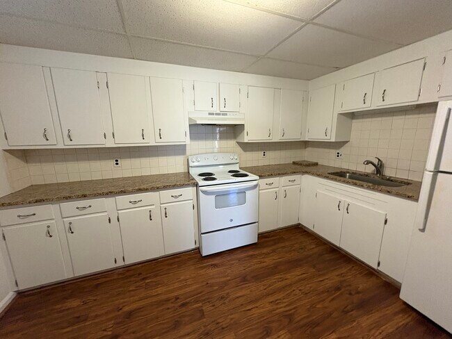 Foto del edificio - 9784 Village Hwy