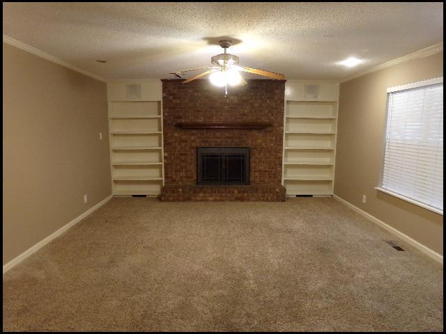 Foto del edificio - 5800 N Walnut Rd