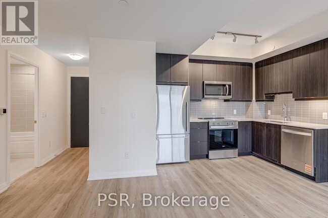 Photo du bâtiment - 3270 Sheppard Ave E