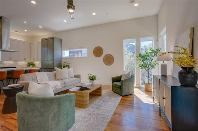 Foto del edificio - 5711 Bryan Pkwy