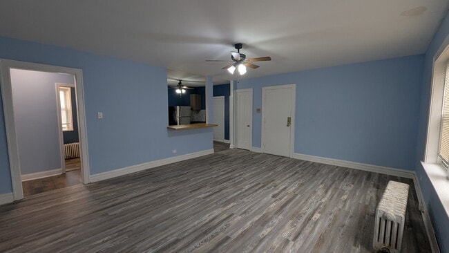 Building Photo - 7416 N Rogers Ave