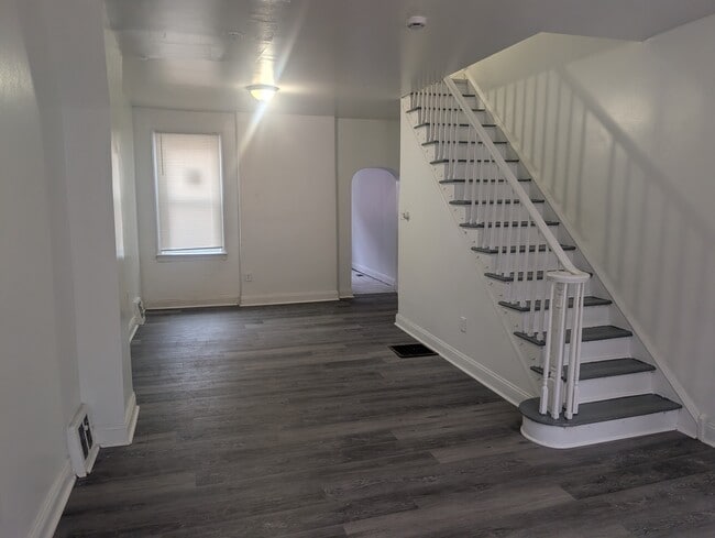 Photo - 924 S 4th St House