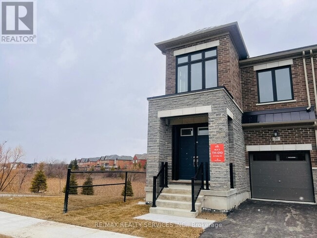 Building Photo - 20 Falby Rd