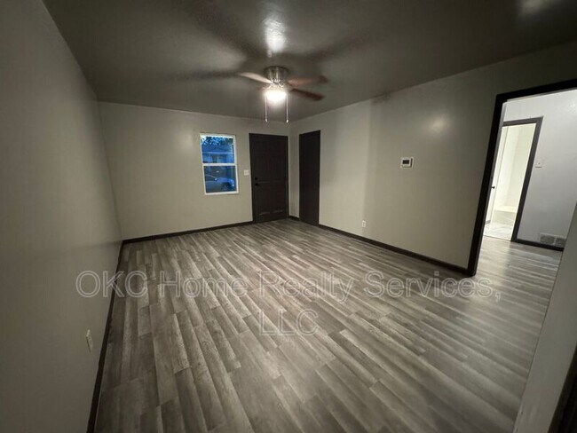 Foto del edificio - 908 NE 31st St