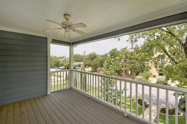 Foto del edificio - 3309 Hampton Rd