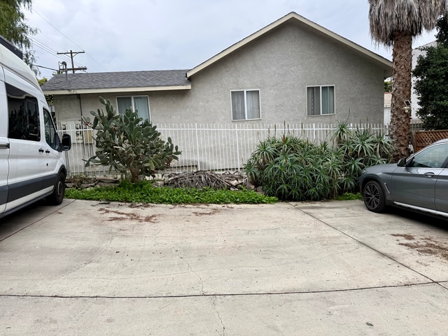 Designated Parking - 4228 Lockwood Ave