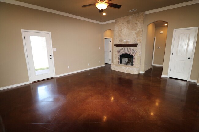 Foto del edificio - 3005 Stallion Dr