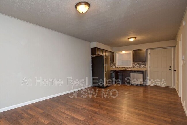 Foto del edificio - 930 S Campbell Ave