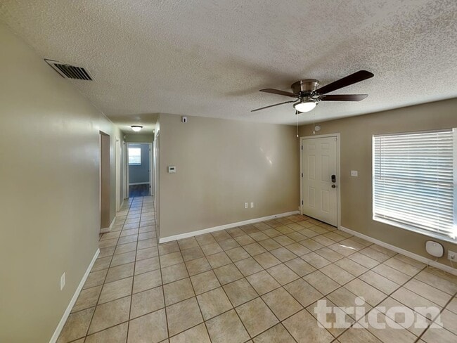 Building Photo - 11116 Stafford Ln