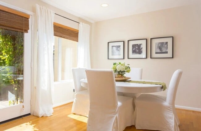 Foto del edificio - 20400 Summercrest Dr