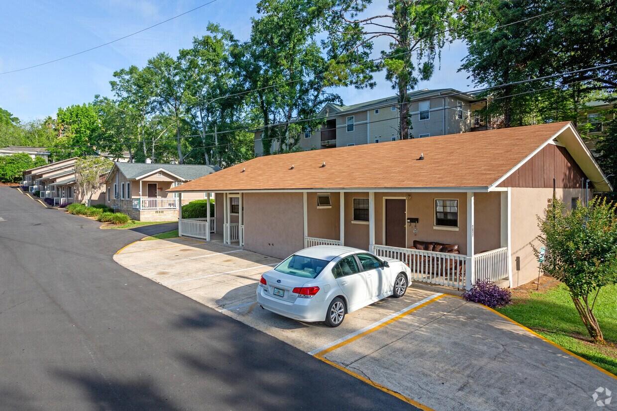 Primary Photo - 410-414 Hayden Rd