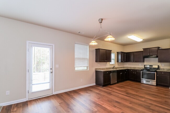 Foto del edificio - Wonderful home! Apply Today!