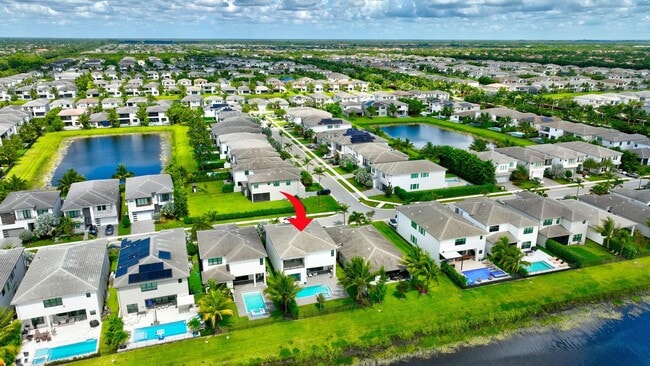 Foto del edificio - 17222 Blue Bayou Dr