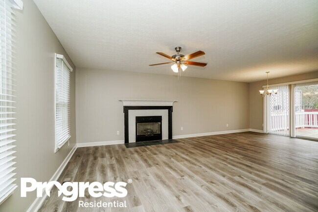 Building Photo - 5800 Chase Run