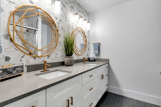 Photo - 428 W Swoope Ave House