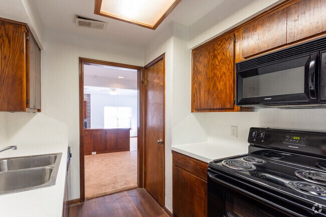 2HAB, 2BA - 1180 ft² - Settler's Creek Apartments